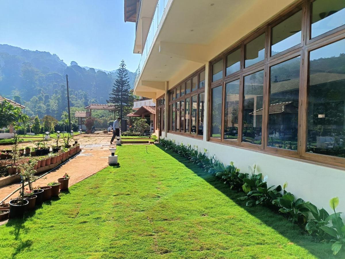 מדיקרי Hill Crest Resort - Coorg מראה חיצוני תמונה