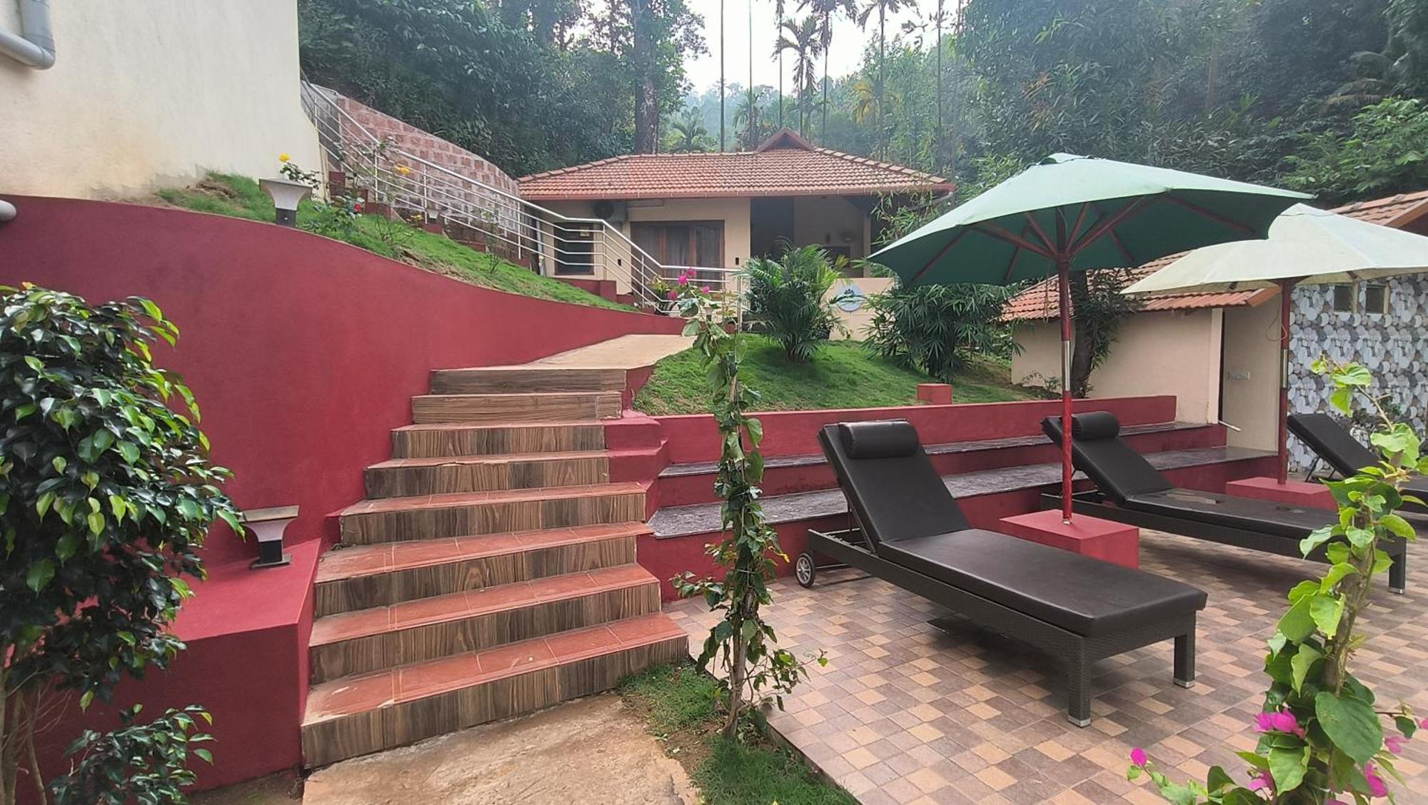 מדיקרי Hill Crest Resort - Coorg מראה חיצוני תמונה
