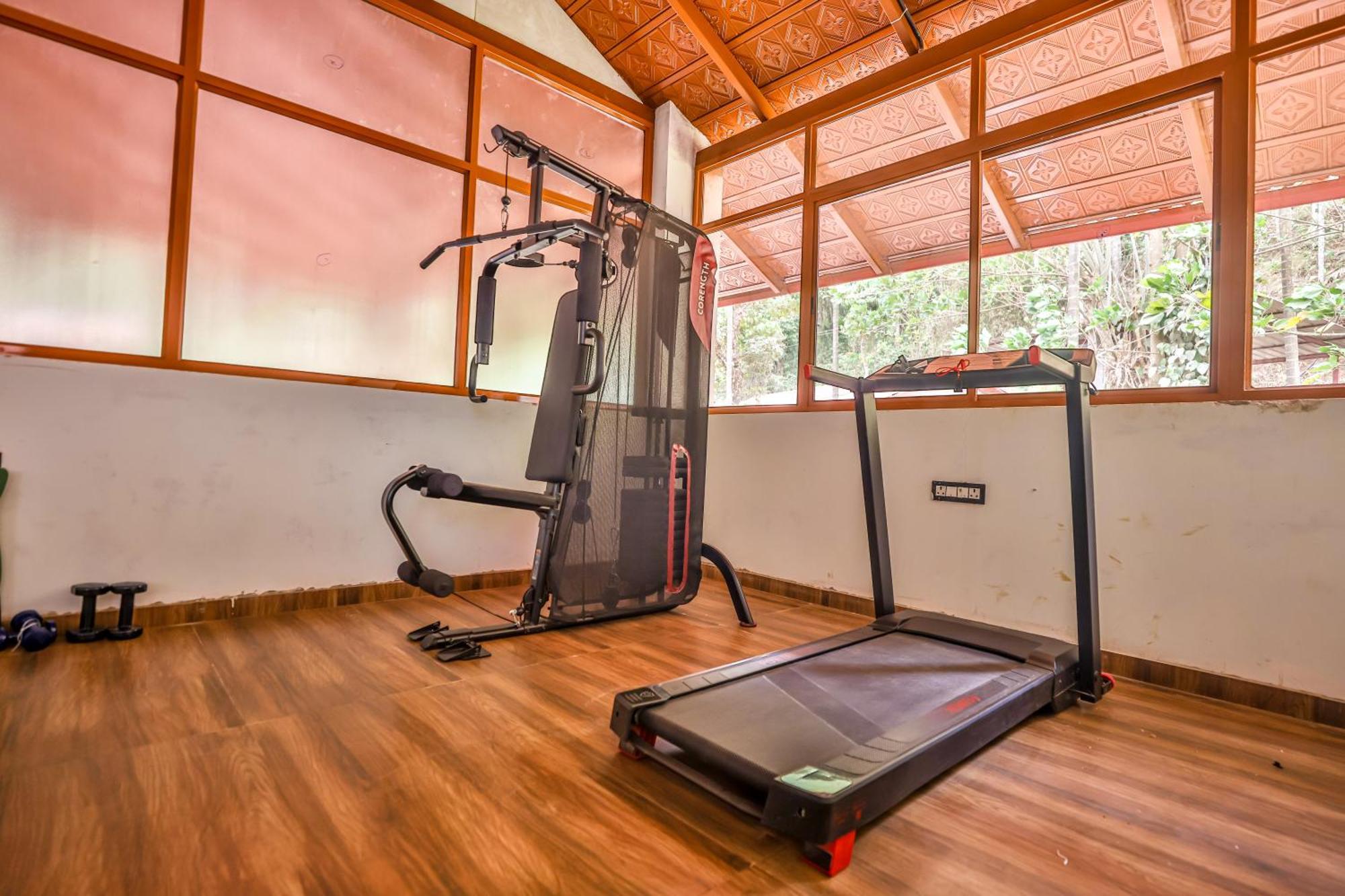 מדיקרי Hill Crest Resort - Coorg מראה חיצוני תמונה