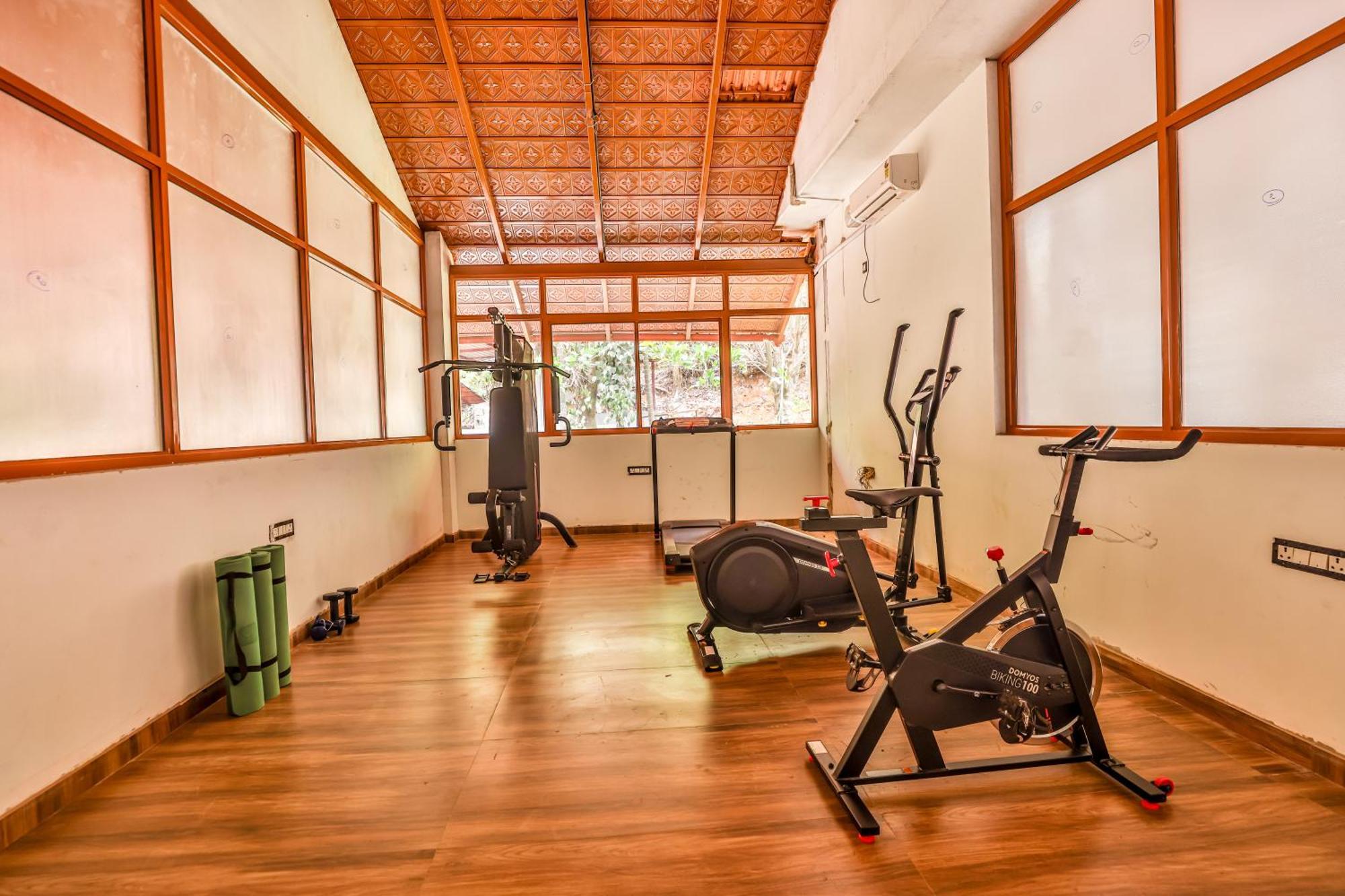מדיקרי Hill Crest Resort - Coorg מראה חיצוני תמונה